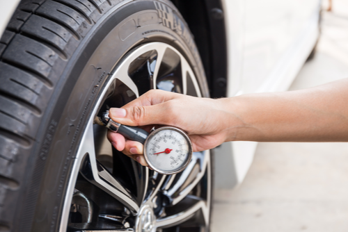 check tire pressure before travel gauge